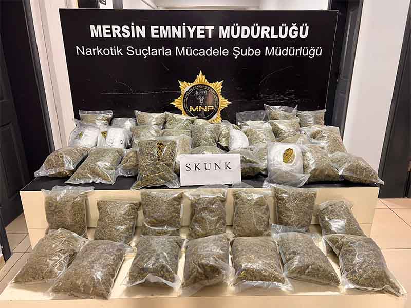 OTOBANDA 45 PAKET UYUŞTURUCU İLE YAKALANDILAR!